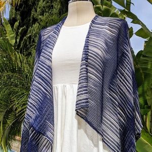 Macy's Accessories - 🌺Poncho Wrap 🌺 Macy's Accessories - 🌺Poncho Wrap 🌺